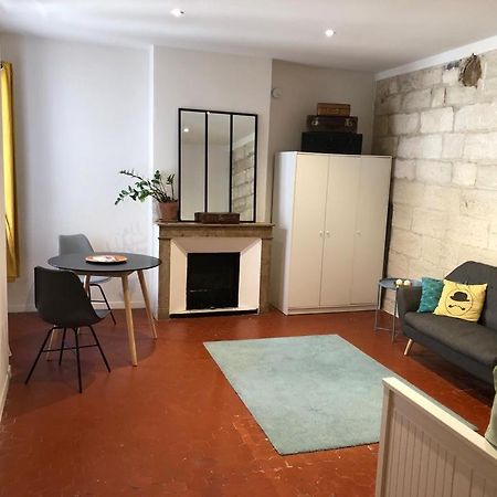 La Maison Des Nomades Netflix Disney Prime Video Apartment Avignon Luaran gambar