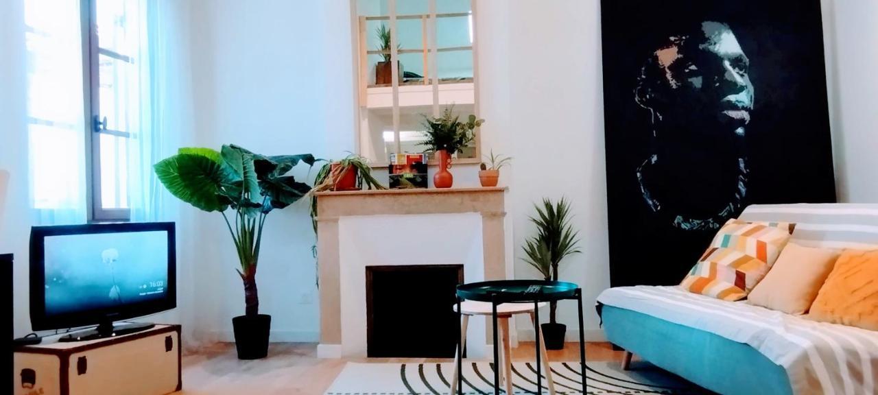 La Maison Des Nomades Netflix Disney Prime Video Apartment Avignon Luaran gambar